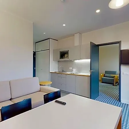 Kassari Puhkekeskus Hotel *