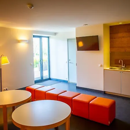 Kassari Puhkekeskus * Kaina