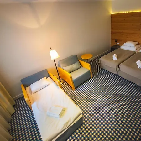 Kassari Puhkekeskus Hotel