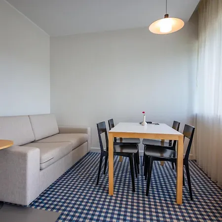 Kassari Puhkekeskus Hotel *