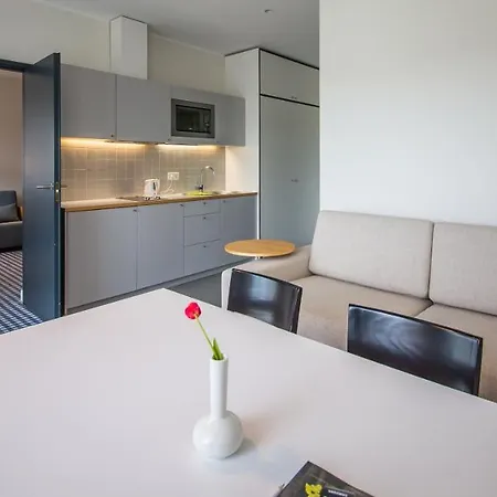 Kassari Puhkekeskus Hotel *