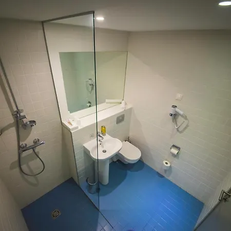 Kassari Puhkekeskus Hotel *