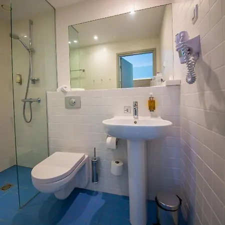 Kassari Puhkekeskus * Kaina