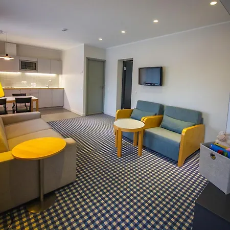 Hotel Kassari Puhkekeskus Käina