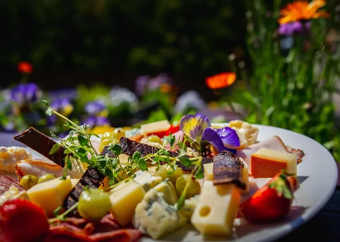 Kassari Puhkekeskus * Käina