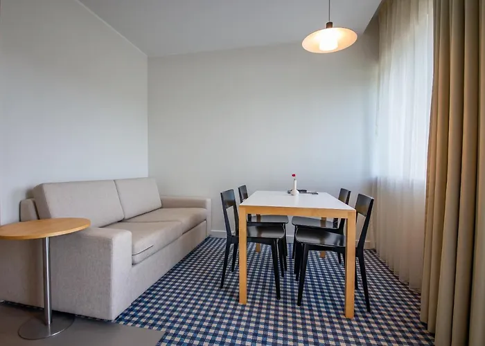 Kassari Puhkekeskus Hotel *