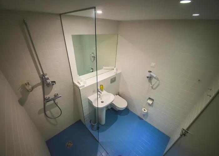 Kassari Puhkekeskus Hotel *